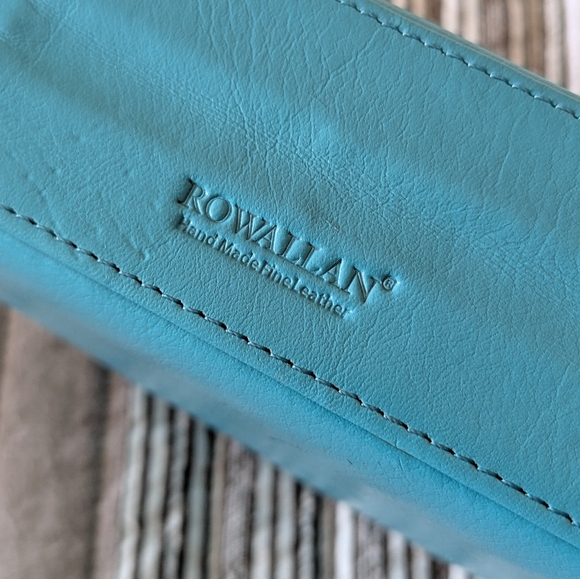 Rowallan Half Moon Leather Jewelry Case Tiffany Blue - Picture 8 of 9